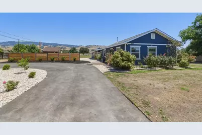 10930 Foothill Ave, Gilroy, CA 95020 - Photo 44