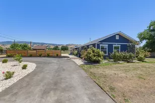 10930 Foothill Ave, Gilroy, CA 95020 - Photo 44