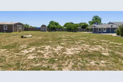 10930 Foothill Ave, Gilroy, CA 95020 - Photo 50