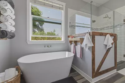 10930 Foothill Ave, Gilroy, CA 95020 - Photo 22