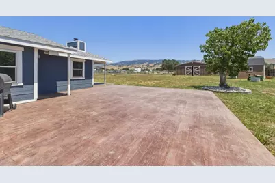 10930 Foothill Ave, Gilroy, CA 95020 - Photo 38