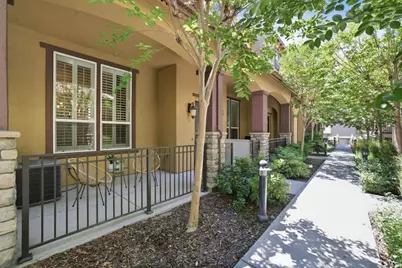 2210 Mendocino Ln, San Jose, CA 95124 - Photo 38