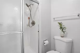 1381 Millich Ln, San Jose, CA 95117 - Photo 30