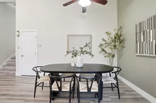 1381 Millich Ln, San Jose, CA 95117 - Photo 16