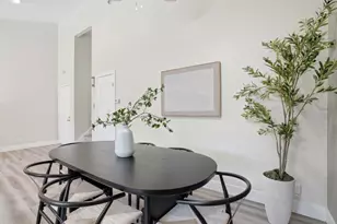 1381 Millich Ln, San Jose, CA 95117 - Photo 10