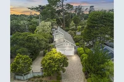 494 Grove Acre Ave, Pacific Grove, CA 93950 - Photo 2