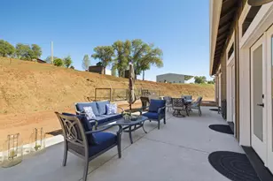 489 Black Creek Dr, Copperopolis, CA 95228 - Photo 28