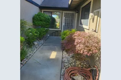 841 Nash Rd, Hollister, CA 95023 - Photo 1
