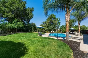 2859 Broken Oak Ct, San Jose, CA 95148 - Photo 34