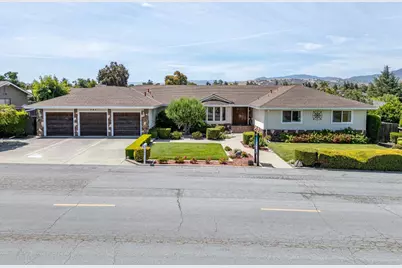 747 Ridgemark Dr, Hollister, CA 95023 - Photo 58