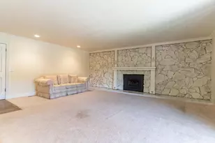 747 Ridgemark Dr, Hollister, CA 95023 - Photo 28