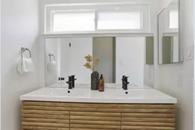 1140 Continentals Way, Belmont, CA 94002 - Photo 20