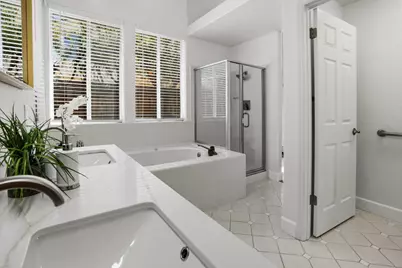 17570 Winding Creek Rd, Salinas, CA 93908 - Photo 10