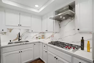 524 Sand Hill Cir, Menlo Park, CA 94025 - Photo 8