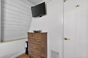 454 Peninsula Dr A - B, Westwood, CA 96137 - Photo 36