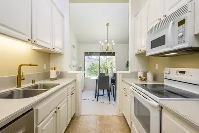 3366 Brittan Ave 15, San Carlos, CA 94070 - Photo 8