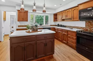 14781 Vickery Ave, Saratoga, CA 95070 - Photo 10