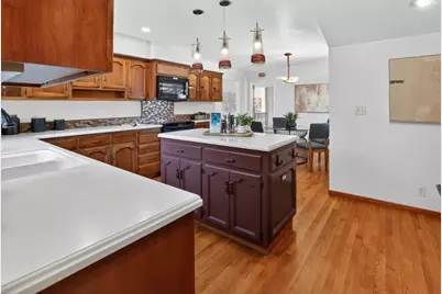 14781 Vickery Ave, Saratoga, CA 95070 - Photo 12