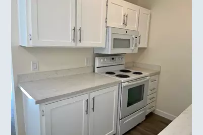 406 Boardwalk Ave 9, San Bruno, CA 94066 - Photo 1