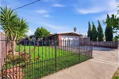 2136 Panama St, Hayward, CA 94545 - Photo 2