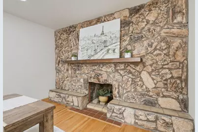 2404 Fernwood Ave, San Jose, CA 95128 - Photo 14