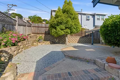 484 Monterey St, Brisbane, CA 94005 - Photo 2