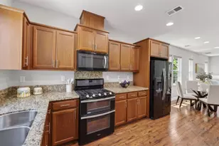 796 N 10th St 1, San Jose, CA 95112 - Photo 6
