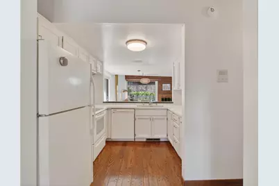 2329 Ticonderoga Dr, San Mateo, CA 94402 - Photo 14