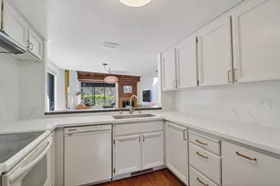 2329 Ticonderoga Dr, San Mateo, CA 94402 - Photo 16