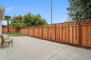 16800 Zinfandel Cir, Morgan Hill, CA 95037 - Photo 64