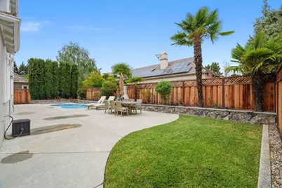 16800 Zinfandel Cir, Morgan Hill, CA 95037 - Photo 58