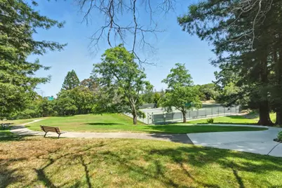 41 Tollridge Ct, San Mateo, CA 94402 - Photo 20