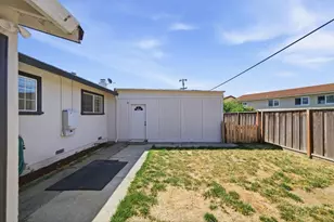 693 Bedivere Dr, San Jose, CA 95127 - Photo 32