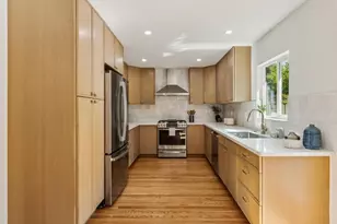 1404 Flores Dr, Pacifica, CA 94044 - Photo 8