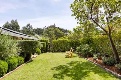 34 Roberts Way, Hillsborough, CA 94010 - Photo 32