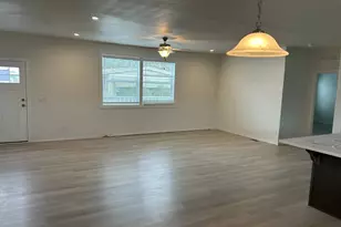 250 E Telegraph Rd 213, Fillmore, CA 93015 - Photo 2