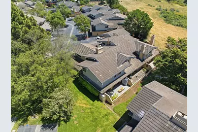 8 Calypso Ln, San Carlos, CA 94070 - Photo 54