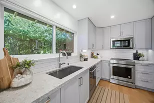8 Calypso Ln, San Carlos, CA 94070 - Photo 14