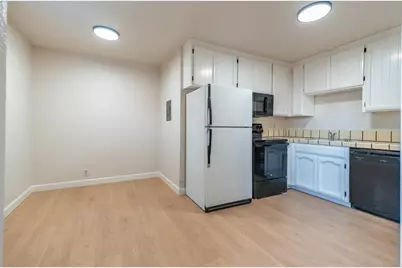 407 Raymond Ave, San Jose, CA 95128 - Photo 8