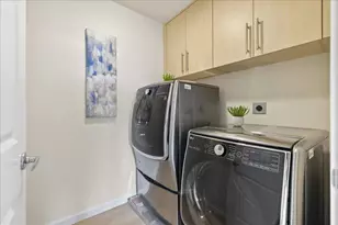 1065 Saginaw Ter 304, Sunnyvale, CA 94089 - Photo 18