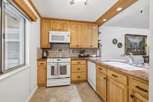 453 Alberto Way D155, Los Gatos, CA 95032 - Photo 8