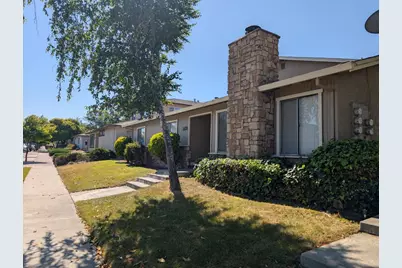 1431 Gabilan Dr, Hollister, CA 95023 - Photo 2