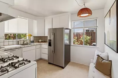 3991 Sutherland Dr, Palo Alto, CA 94303 - Photo 10