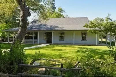 5731 Colorado Rd, Mariposa, CA 95338 - Photo 2