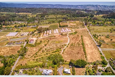 110 Crest Dr, Watsonville, CA 95076 - Photo 4