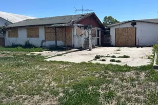 699 4th St, San Juan Bautista, CA 95045 - Photo 2