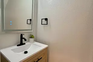 575 Shoal Cir, Redwood City, CA 94065 - Photo 10