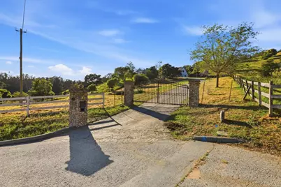 215 Chateau Dr, Aromas, CA 95004 - Photo 52