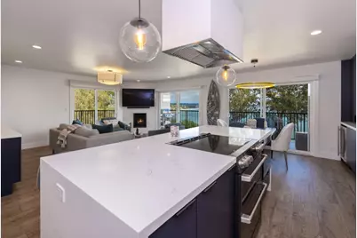 850 Park Ave 5C, Capitola, CA 95010 - Photo 8