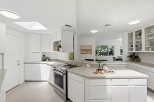 621 Wellsbury Way, Palo Alto, CA 94306 - Photo 14